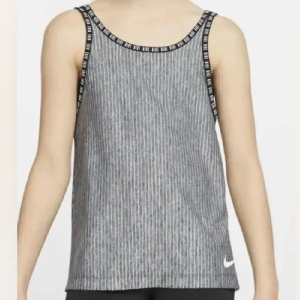 Nike Girl's MD 2-In-1 Dri-Fit Training Tank Top